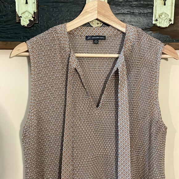 Adrianna Papell Sleeveless Peplum Blouse with Tie Front Size Medium - Picture 9 of 16